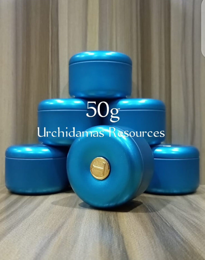 BLUE BUTTON CREAM CUP