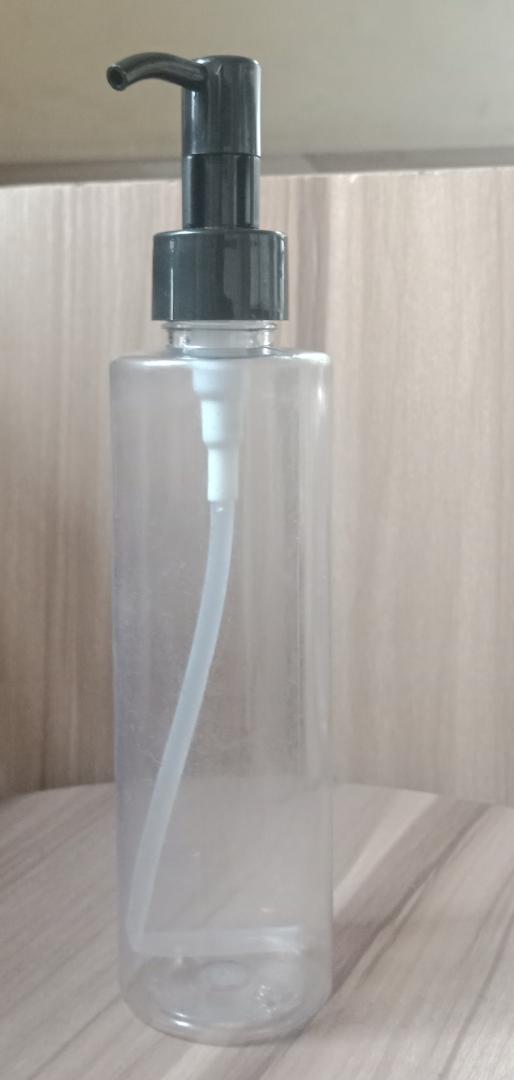 LONG LOTION CONTAINER (TRANSPARENT)