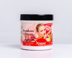 XTREME STRAWBERRY WHITENING SCRUB